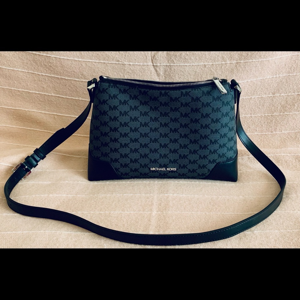 Michael Khors Bag